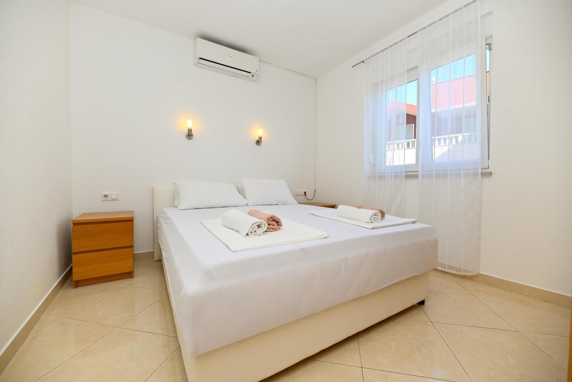 Apartmani- Lastro Trogir Buitenkant foto