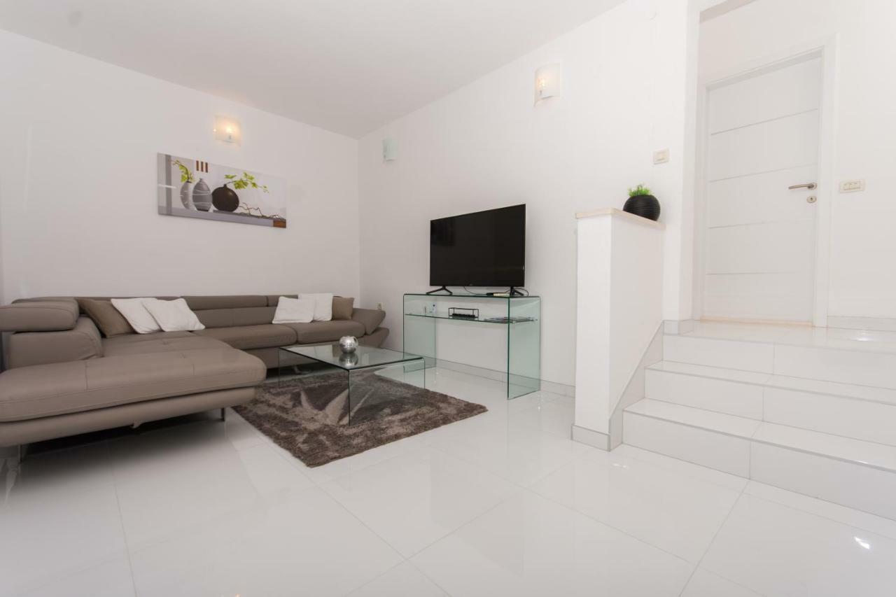 Apartmani- Lastro Trogir Buitenkant foto